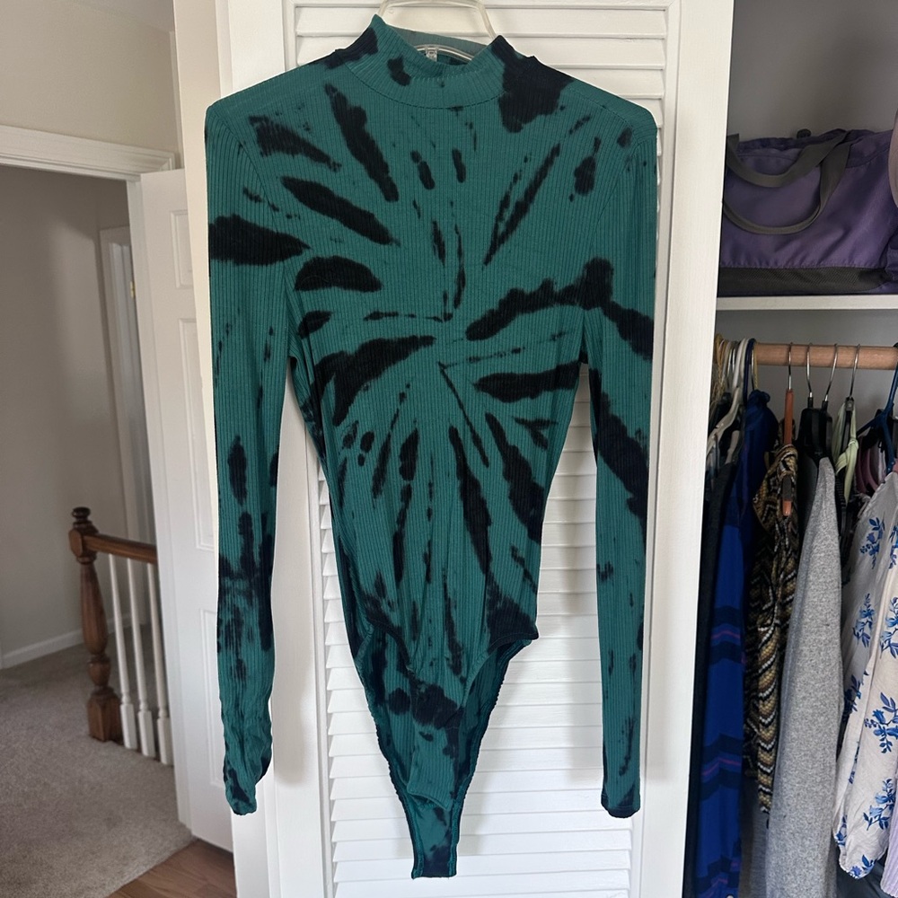 Ten Sixty Sherman Green and Black Ribbed Tie-Dye Top